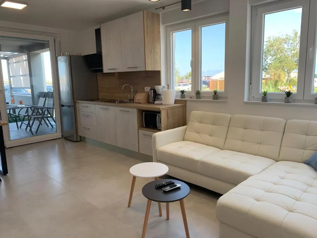 Apartmani Sunside Nin Apartment