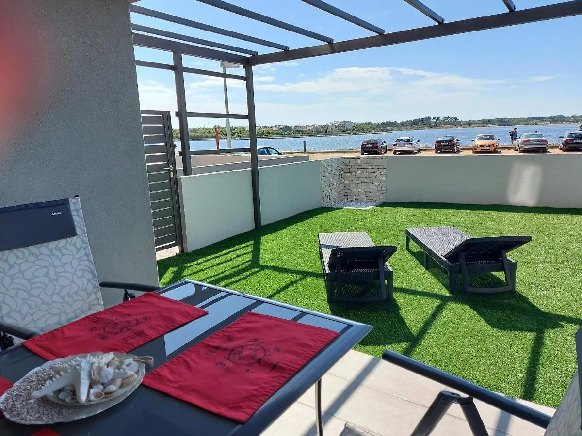 Apartmani Sunside Nin 0*,  Croatia